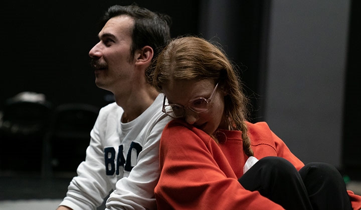 ‘Ağaçtaki Kız’ 11 Aralık’ta tiyatroseverlerle buluşuyor