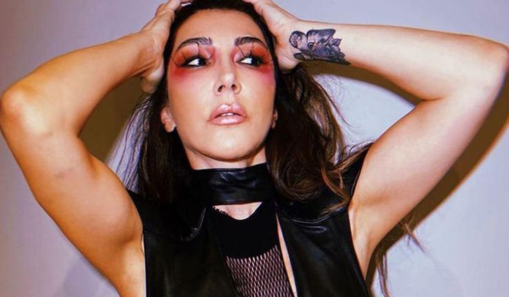 Hande Yener polemiğin fitilini ateşledi
