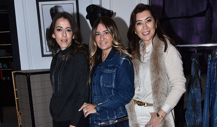 Deepsix Jean yeni koleksiyonunu yılbaşı daveti ile tanıttı