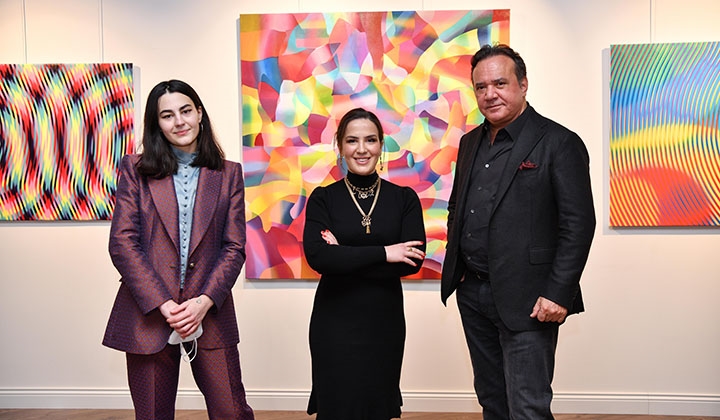 Hazal Özgür’ün ilk kişisel sergisi ‘Saklambaç’ Hazal Özkan Art Gallery’de