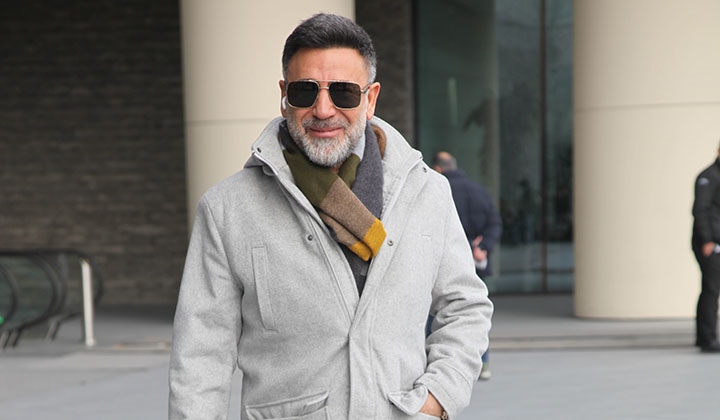 İzzet Yıldızhan’dan kuaför dostu Şükrü Dudu’ya bakım ziyareti