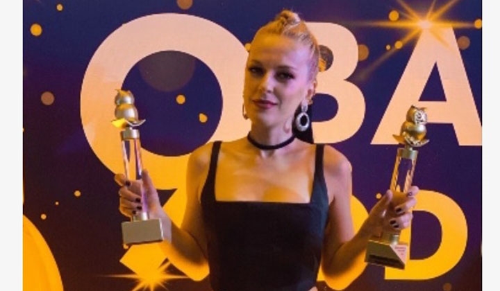 Ebru Ceylan, Baykuş Ödülleri’nde iki ayrı kategoride Altın Baykuş aldı