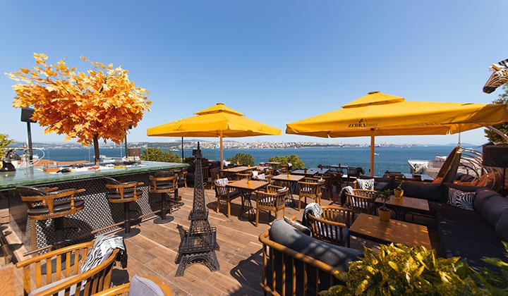 Zebra, Boğaz manzarası ve zengin menüsü ile sizlerle