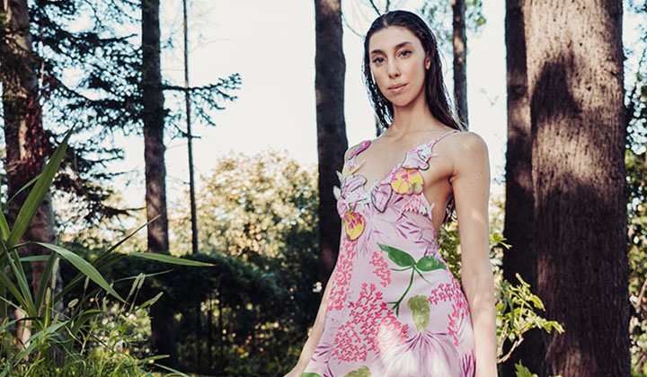 Niyazi Erdoğan, 2022 İlkbahar/Yaz koleksiyonunu Fashion Week Istanbul kapsamında sundu