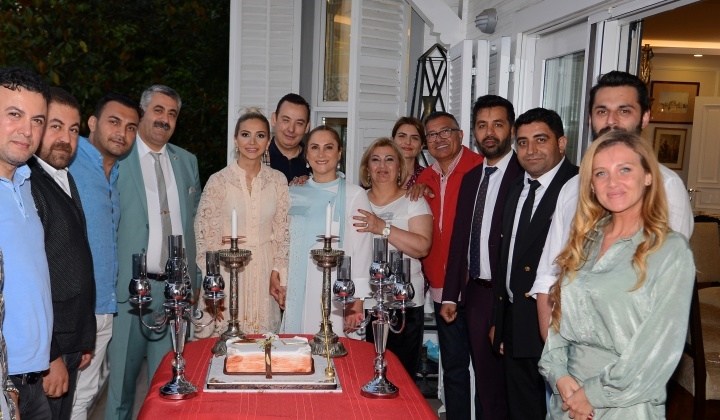 Murat Mermer, doğum gününü sevenleriyle kutladı