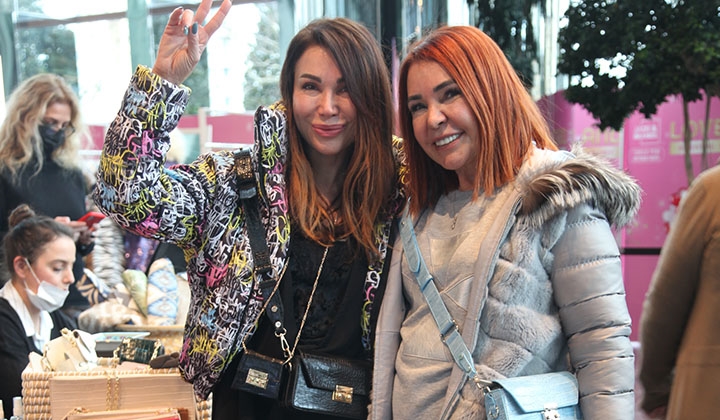 Gülay Kamaz, standında misafirlerini ağırladı