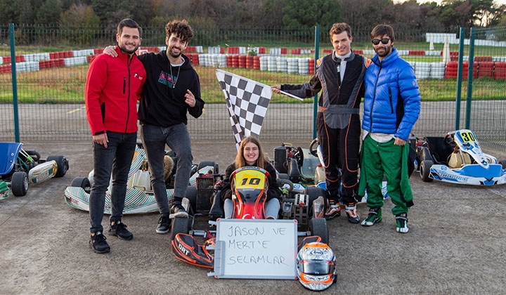 Dayanıklılık  Yarışında Kupayı kazanan DRT Legends oldu