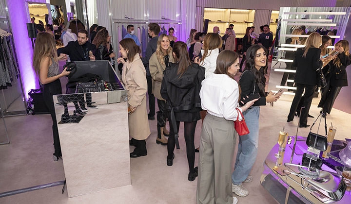 Prada, Holiday 2021 Koleksiyonu’nu kutladı